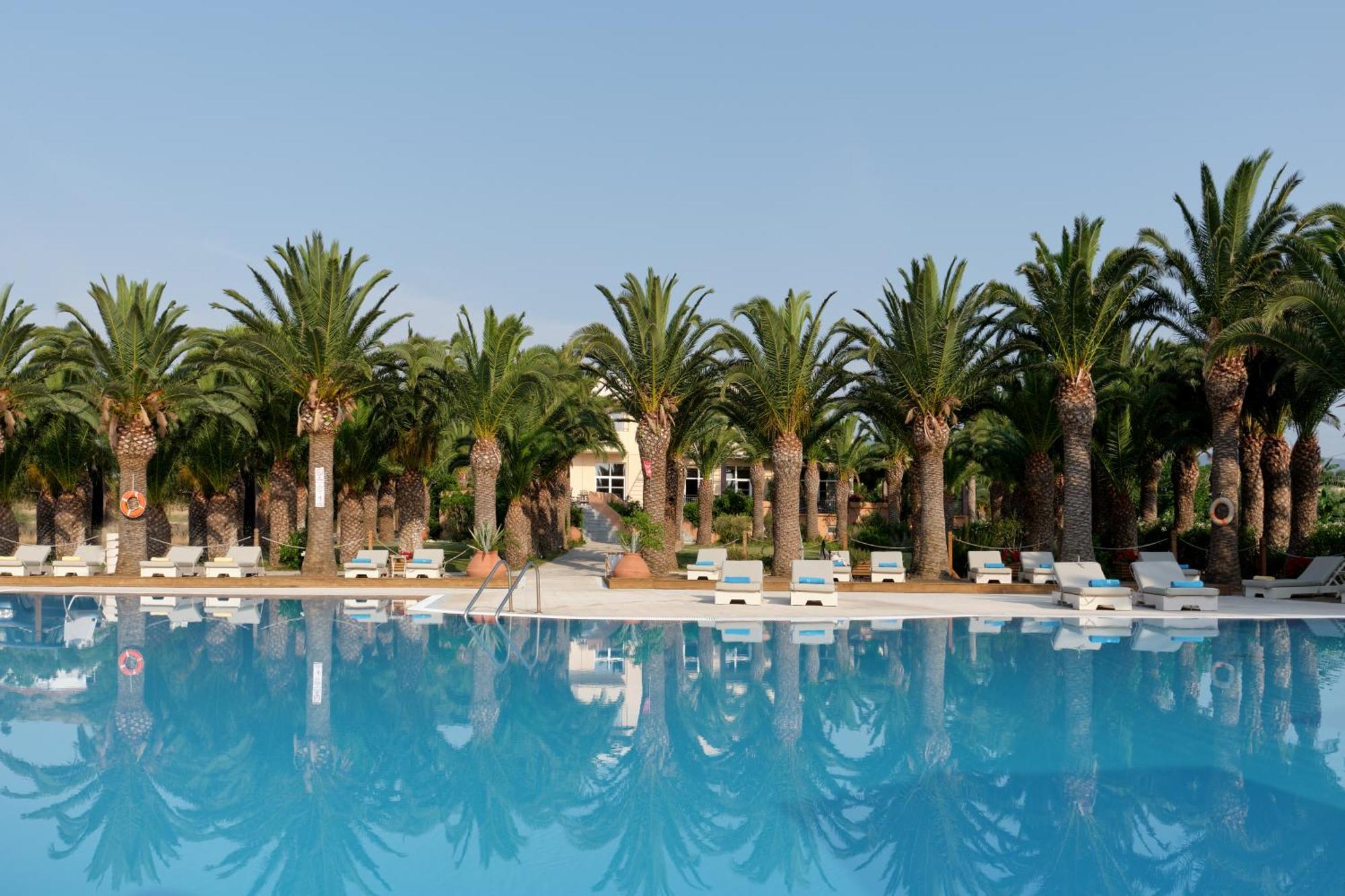 Aphrodite 4*